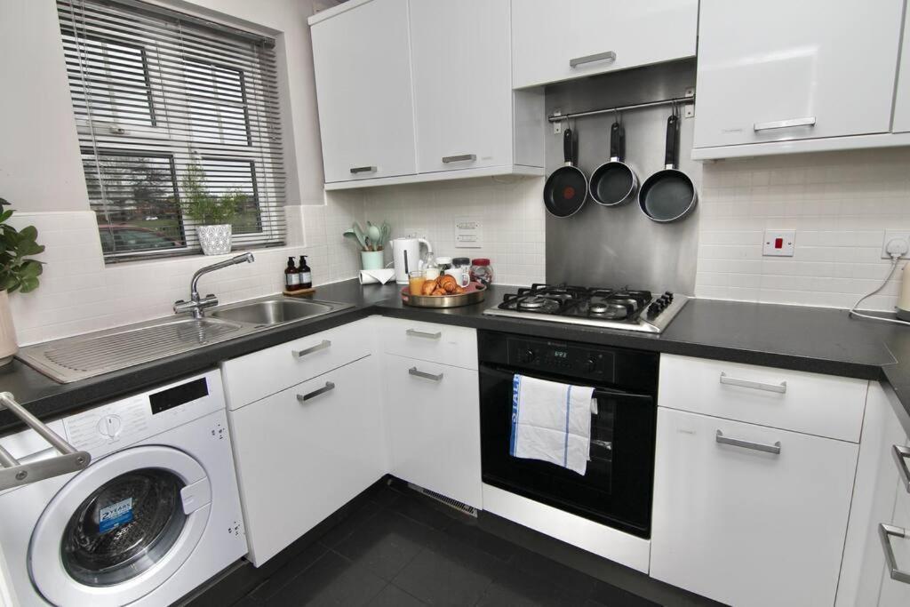 Daimler House - Cosy Home Near Coventry City Centre מראה חיצוני תמונה